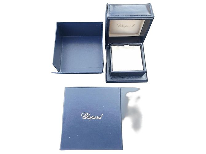 Chopard jewelry box in navy blue leather for pendant Beige
