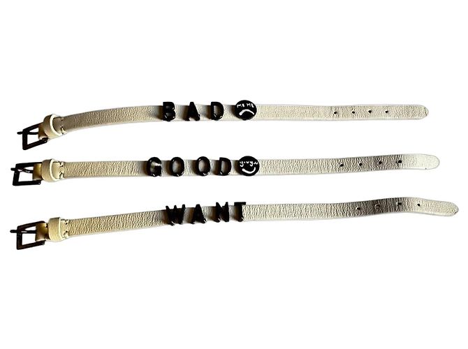 Conjunto de 3 pulseiras Valentino em pele branca com letras Branco