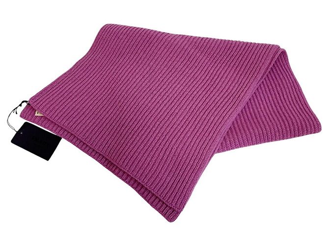 Stola Prada in cashmere e lana rosa