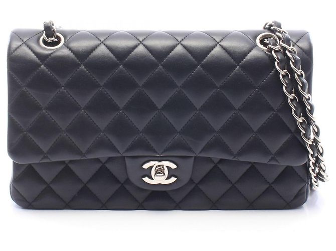 Borsa a tracolla Chanel Matelassé Double Flap Nero
