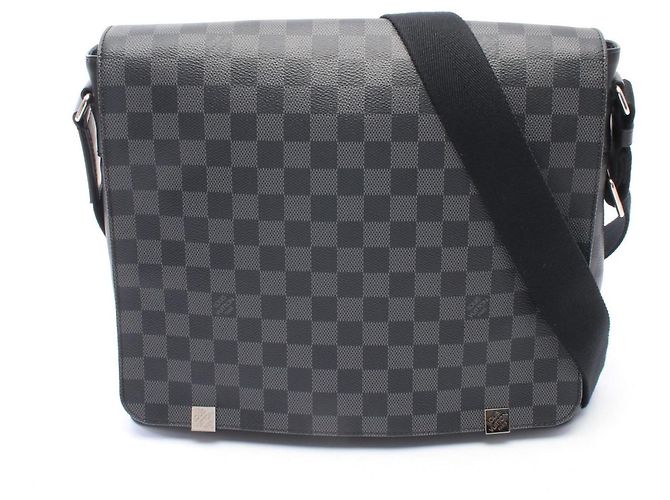 Borsa a tracolla Louis Vuitton District MM NM Damier Graphite Nero