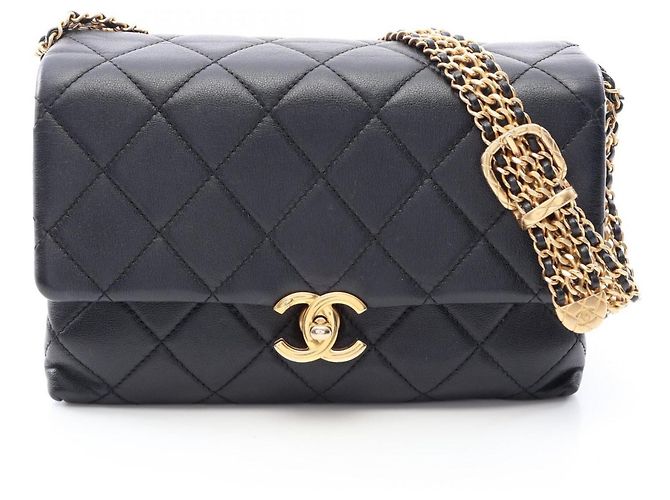 Timeless Borsa a tracolla Chanel Matelassé Nera Nero