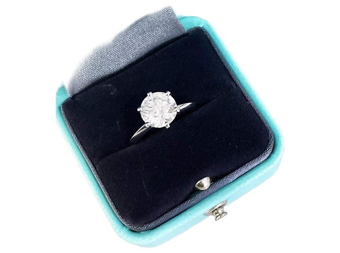 Anello Tiffany & Co. in platino e diamanti 2.25 ct Multicolore