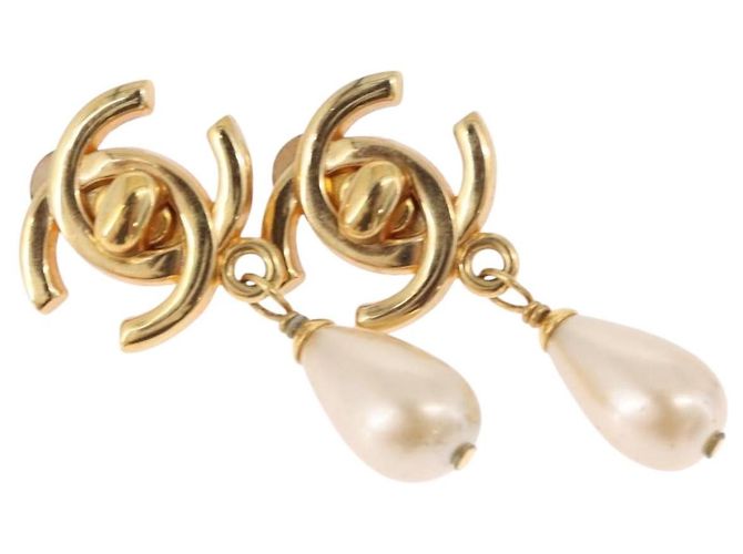 CHANEL Ohrringe Metall Goldfarben CC