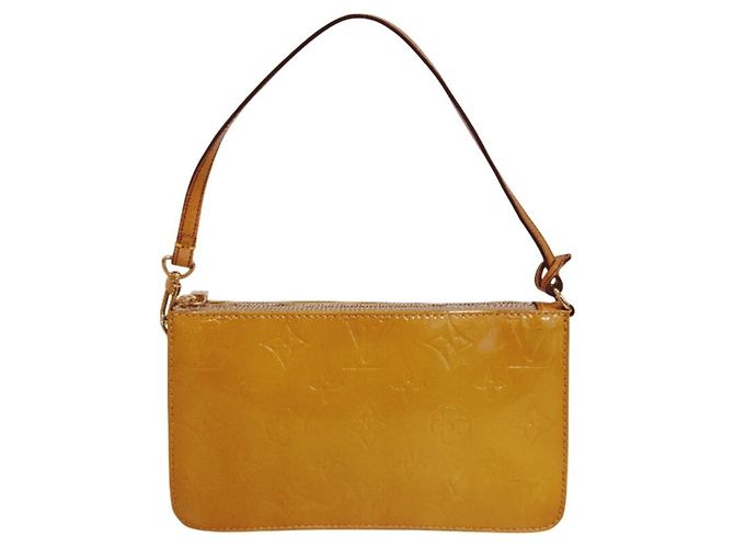 Bolso Louis Vuitton Lexington Monogram Vernis Amarillo