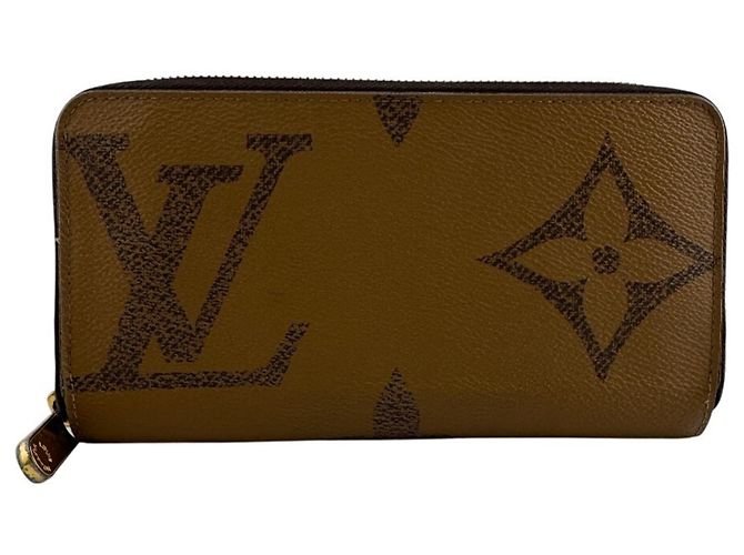 Louis Vuitton Brown Leather Zippy Wallet