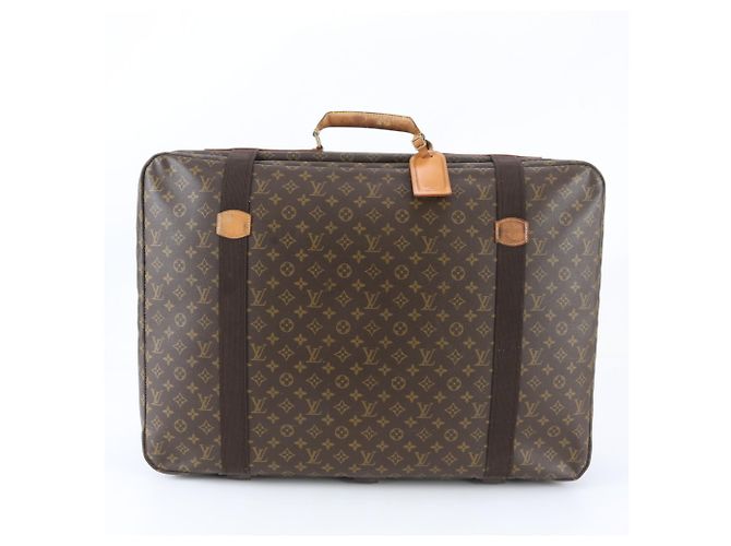 Bolsa de couro Louis Vuitton Monogram Satellite 70 Marrom