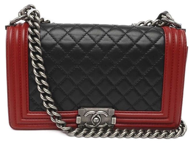 Le Boy Bolsa Chanel Boy Medium em Couro Preto e Vermelho