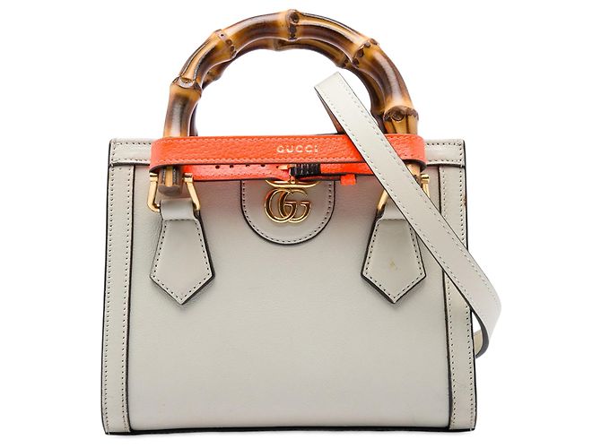Bolsa Diana Mini em couro de bezerro branco com bambu Gucci Fora de branco