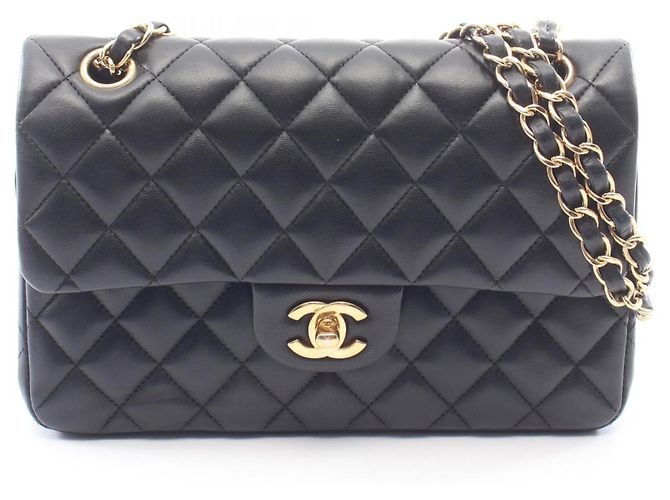 Borsa a tracolla Chanel Matelassé Double Flap Nero