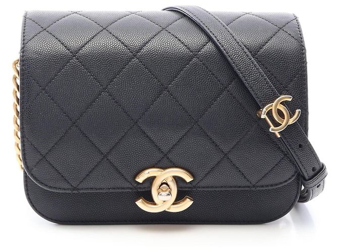 Bolsa de Ombro Chanel Matelassé Preto
