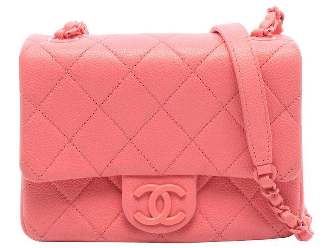 Bolsa de Ombro Chanel Mini Matelassé em Rosa