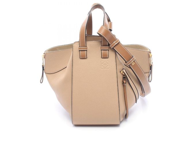 Loewe Hammock Small 2-Way Lederhandtasche Beige