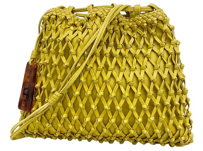 Borsa a tracolla Chanel in pelle verde chiaro