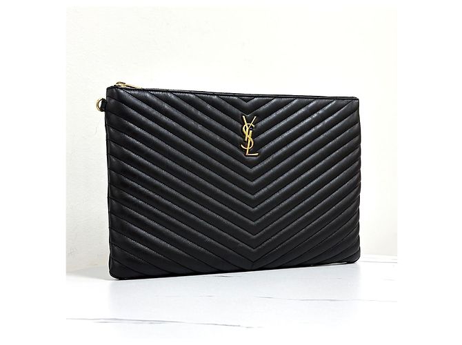Saint Laurent Clutch Monogram Matelassé Black Preto