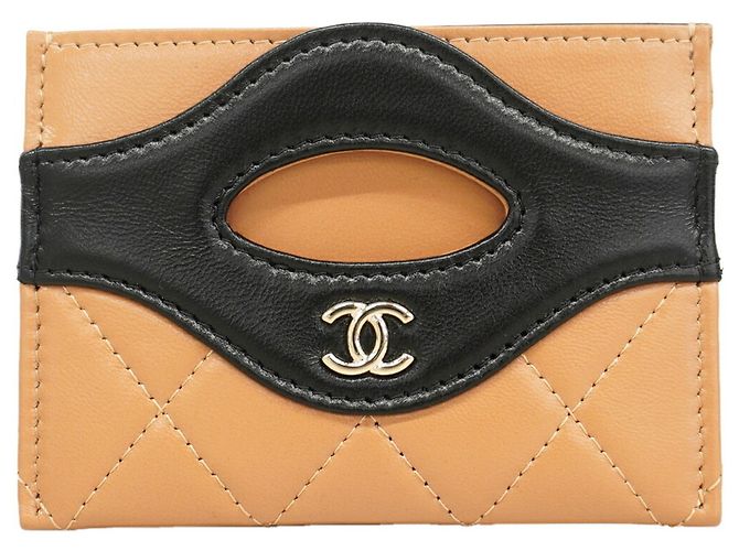 Chanel Lambskin Card Case Black Beige