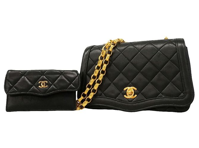 Chanel Matelassé Chain Shoulder Bag Black