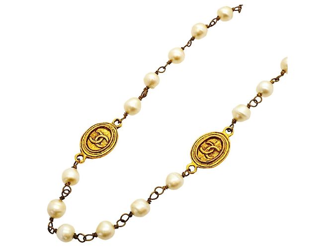 Chanel vergoldete Halskette mit Kunstperle Golden