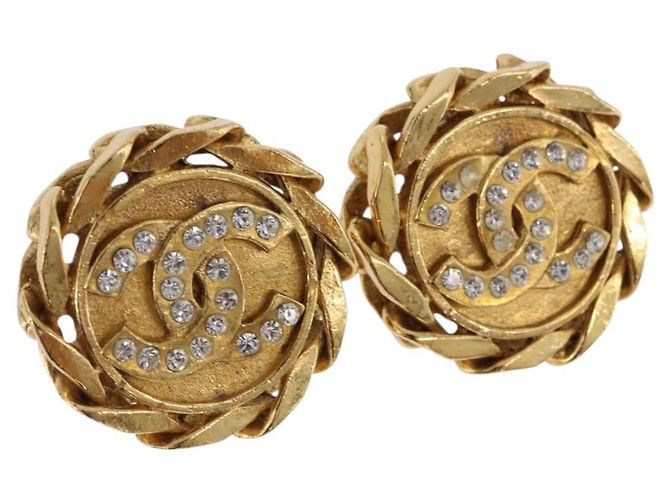Orecchini CHANEL Metallo Tono Oro CC Auth 197928M