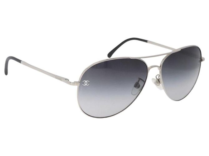 Gafas de sol CHANEL Metal Silver Black CC Auth BA15445M Negro Plata