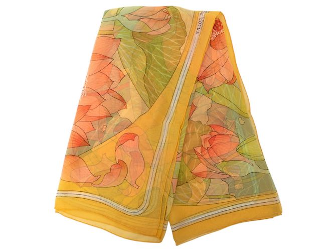 Pañuelo de seda mousseline Hermès Fleurs De Lotus Amarillo 90