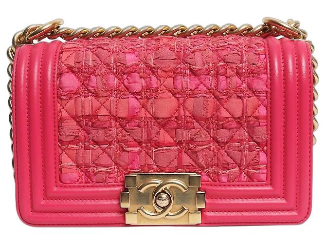 Le Boy Chanel Mini mala Boy em couro e tweed rosa