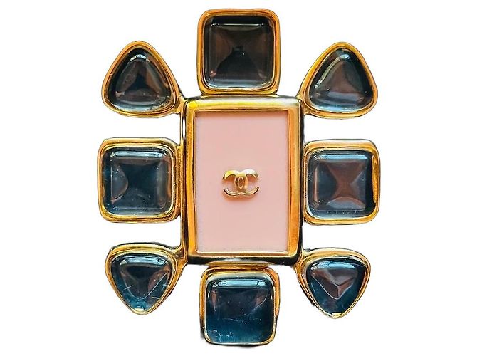 Chanel Camélia Brosche Golden Gold hardware