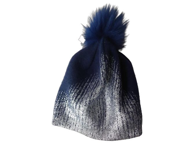 Autre Marque Berretto in lana blu navy con pompon Metallico