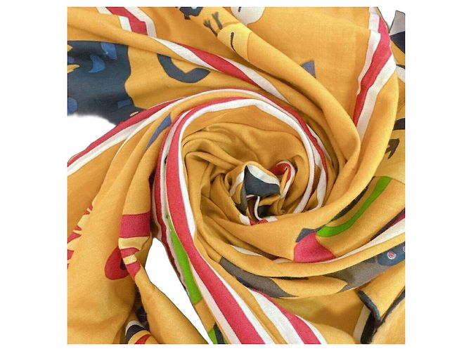 Hermès Pañuelo Grande Hermes Carre 140 en Amarillo