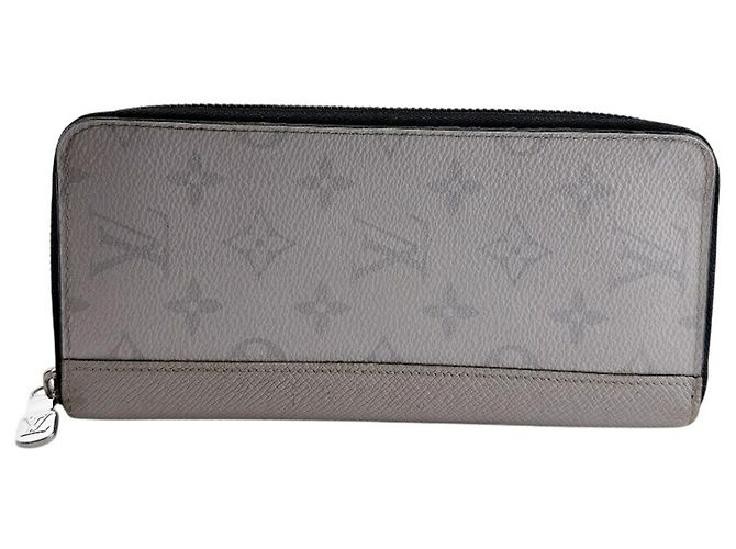 Cartera larga Louis Vuitton Taigarama Beige