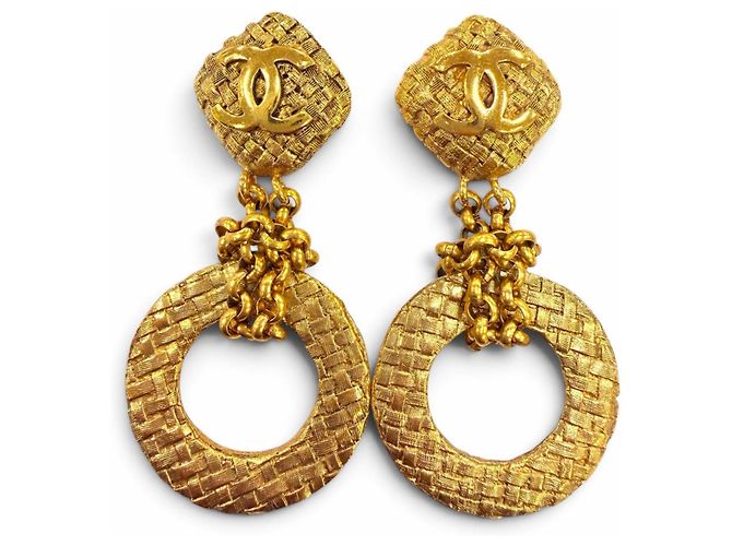 Orecchini a cerchio Chanel Vintage 29 Metal Coco Mark Chain D'oro