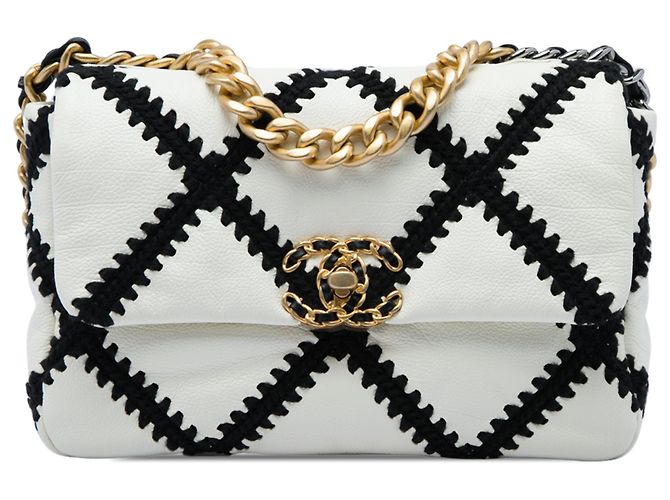 Chanel 19 Flap Medium em couro de bezerro crochet branco Cru