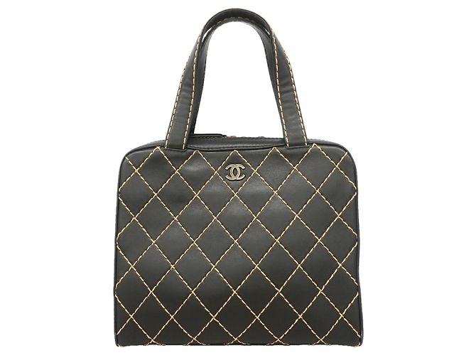 Chanel Wild Stitch Leather Tote Bag Black