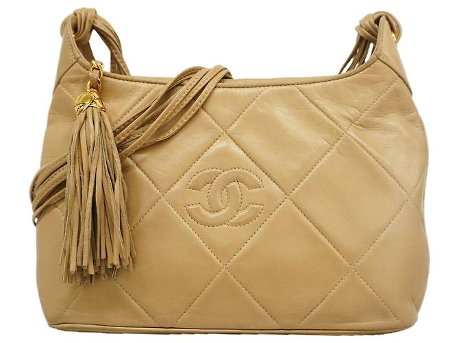 Borsa a tracolla Chanel in pelle d'agnello beige