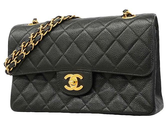 Bolsa de Ombro Chanel Matelassé Preto