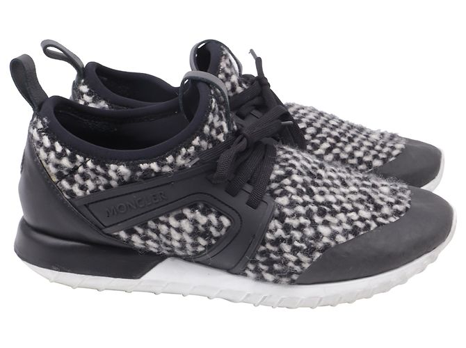 Moncler Meline Slip-On Sneaker aus schwarzem Nylon