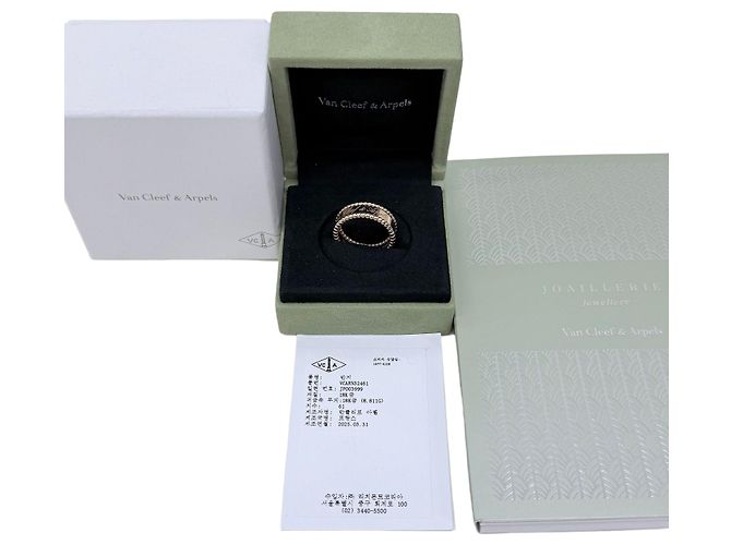 Van Cleef & Arpels Rose Gold Ring Pink