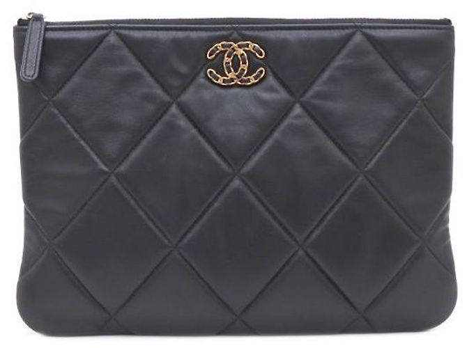 Chanel 19 Medium Clutch Bag Schwarz Leder