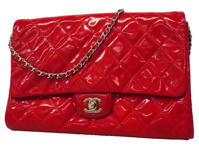 Bolso de hombro Chanel Matelassé con cadena Roja