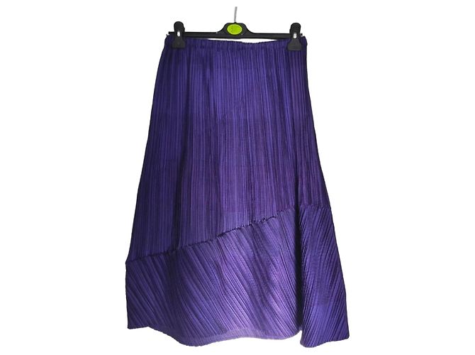 Issey Miyake Plisse-Midirock Lila