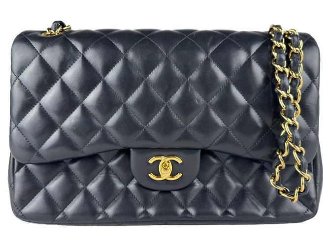 Timeless Borsa a tracolla Chanel Matelassé Double Flap Nero