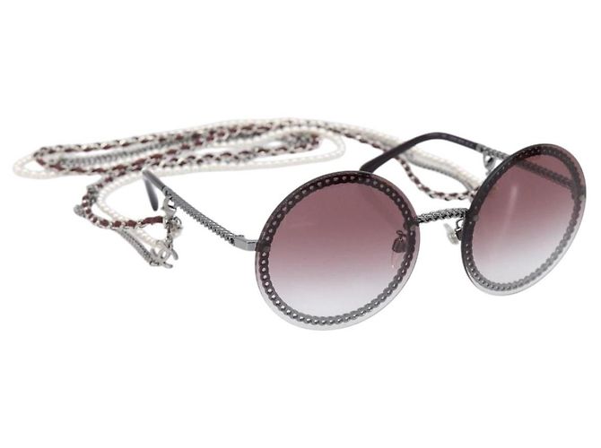 CHANEL COCO Mark Pearl Triple Chain Gradient Sunglasses plastic Wine Red Silver CC Auth SW2690M Silvery Dark red