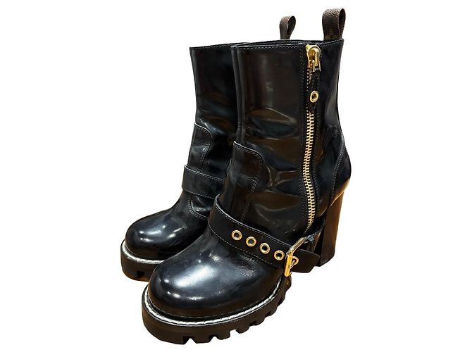 Botines Louis Vuitton Star Trail Black de charol Negro