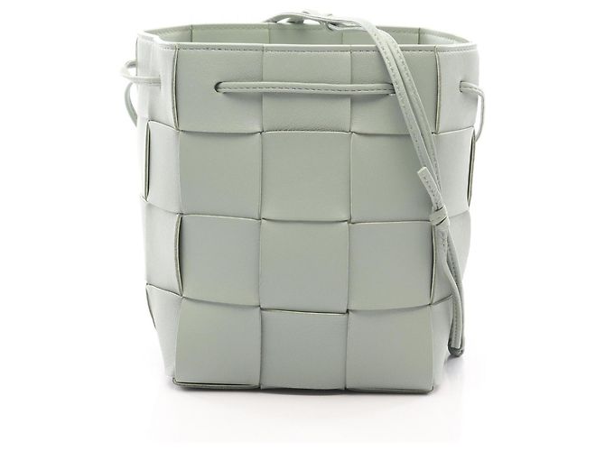 Borsa a secchiello Bottega Veneta Maxi Intrecciato Small Cassette Blu