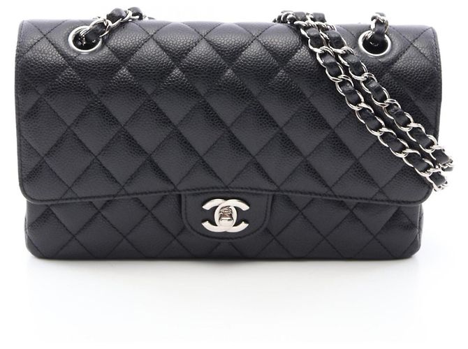 Borsa a tracolla Chanel Matelassé Double Flap Nero