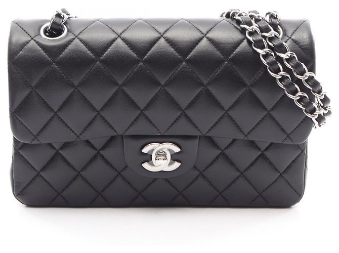 Borsa a tracolla Chanel Matelassé Double Flap Nero