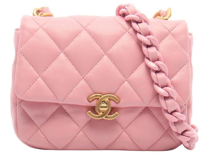 Bolsa de Ombro Chanel Mini Matelassé em pele de cordeiro Rosa