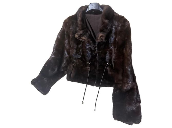 Autre Marque Braune Nerzpelzjacke kurz