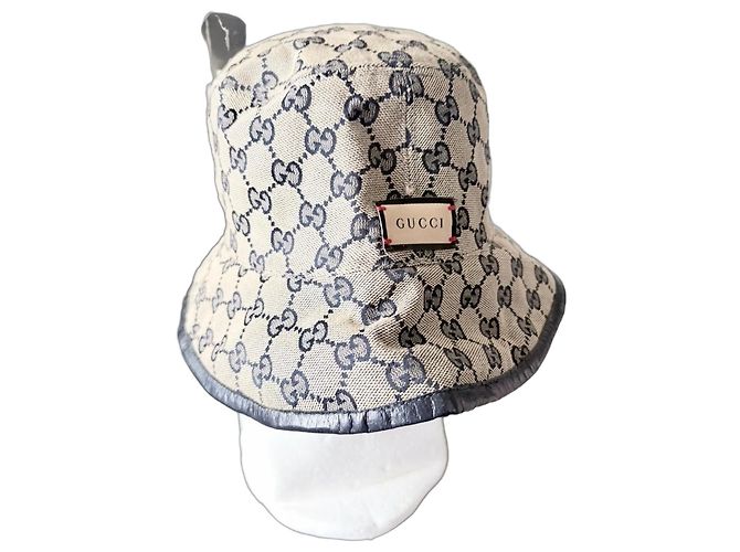 Cappello a Secchiello Gucci Monogram Beige Monogramma