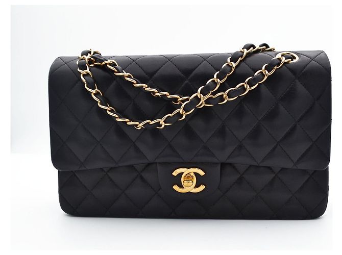 Timeless Bolsa Chanel Classic Flap Medium Couro Preto